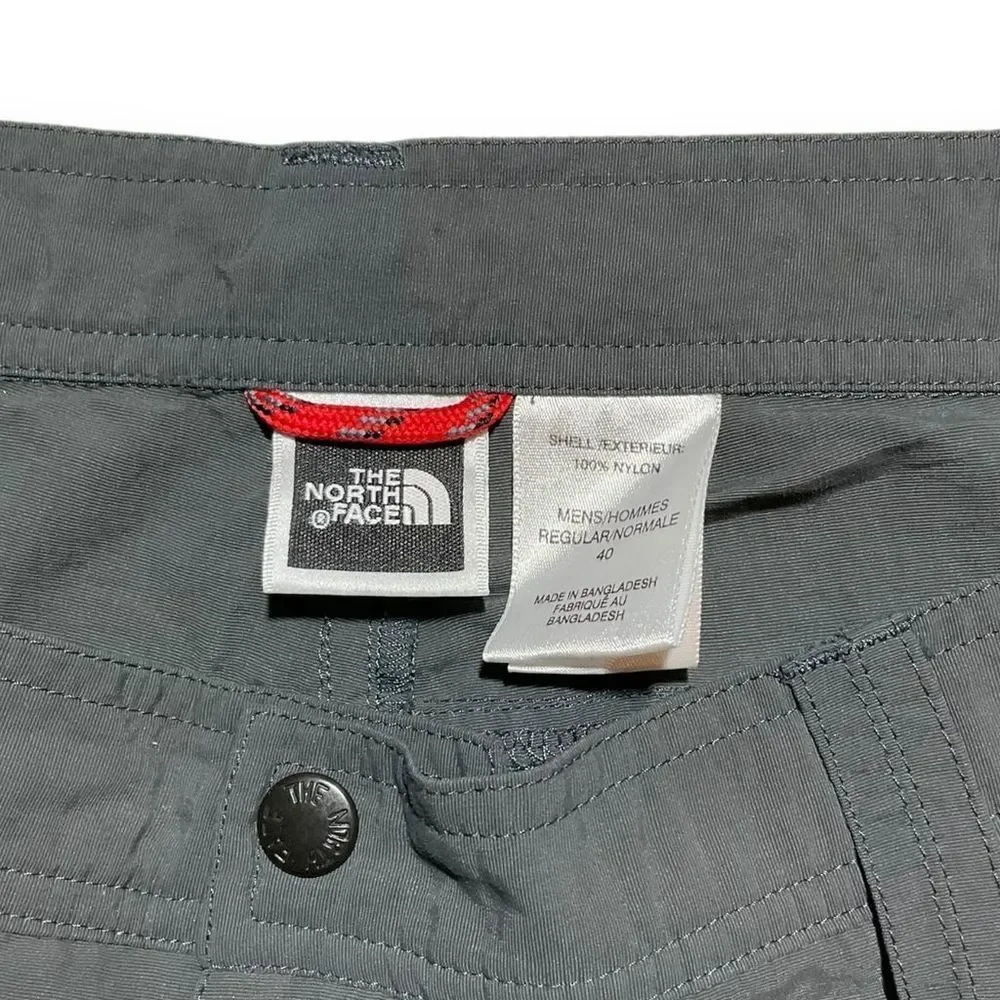 🏕️ The North Face Men’s Nylon Shorts Sz 40 Rugged Comfort w/ Clean White Stripe